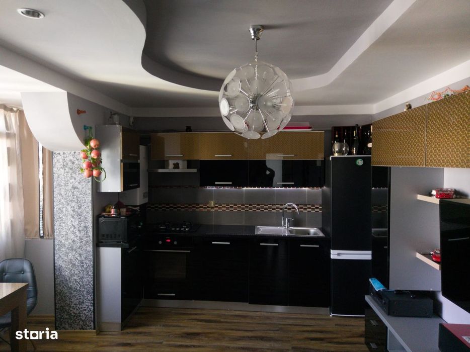 Apartament 2 camere decomandat 50 mp ultracentral  mobilat  complet