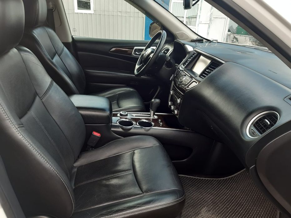 Продам Nissan pathfinder R52 2013