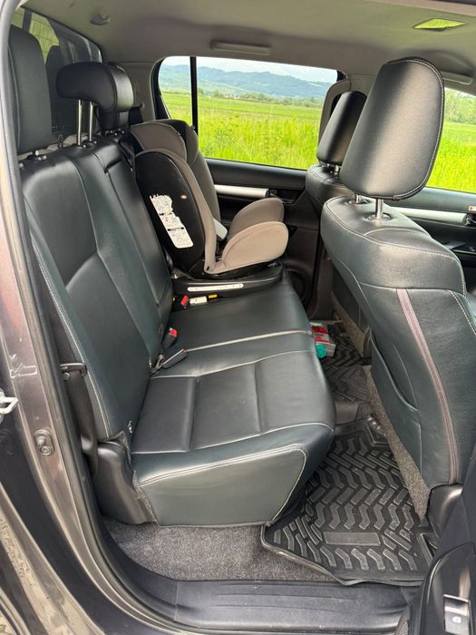 Toyota Hilux 2.4 D-4D 4x4 Automată Full Extra, model 2020, EURO 6