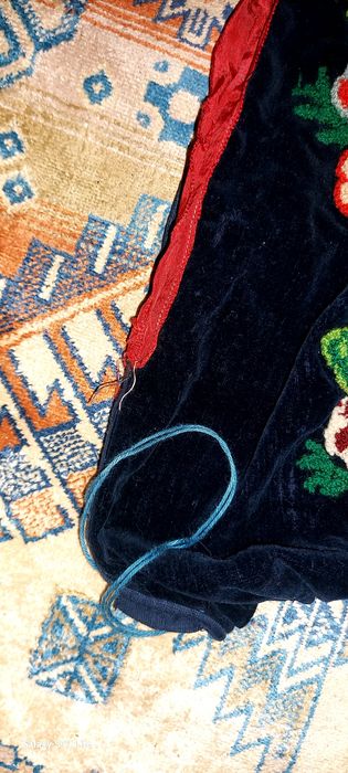 Catrință / fotă populara tradițională cusuta manual