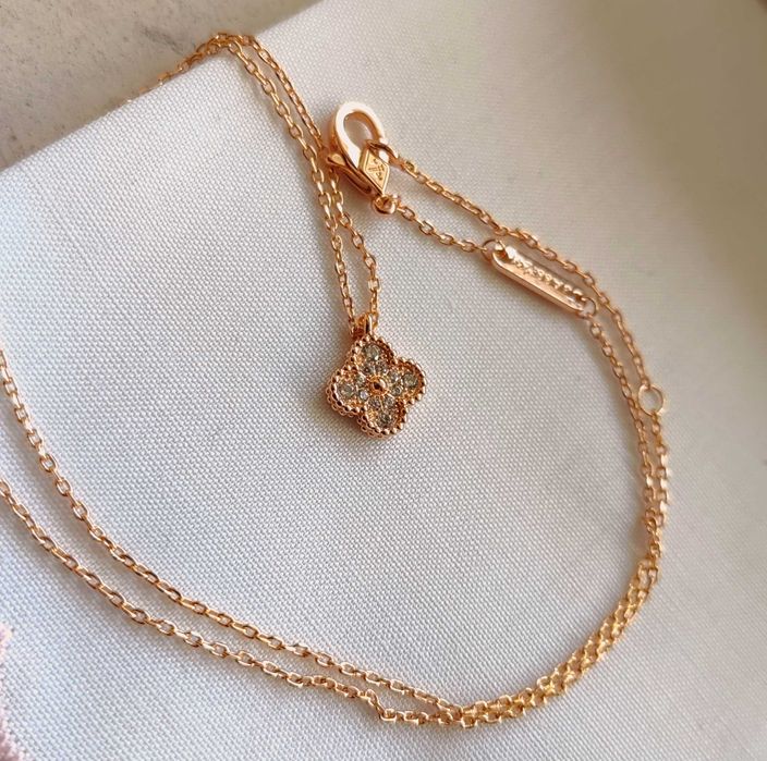 Златно колие с малка детелина - Van Cleef & Arpels VCA Sweet Alhambra