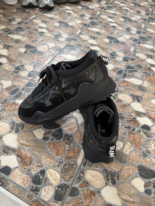 Off White Odsy 1000