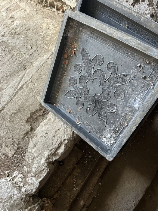 Продам вивро стол форма для брючатка