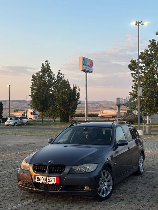 Продавам БМВ Е91 320d 163