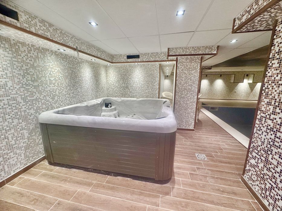 Продава се Тристаен апартамент в Обзор - 92 кв.м за 776 €/кв.м - Снимка #8