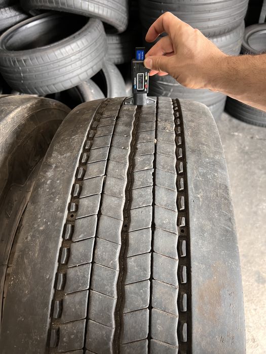 2 anvelope camion directie 315/70/22.5 , Michelin , 10 mm
