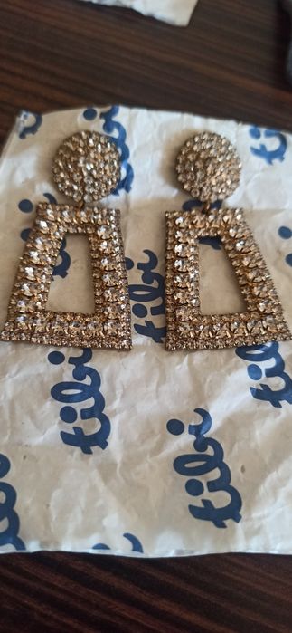 Серьги бижутерия