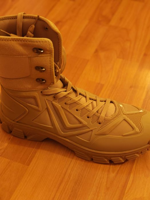 Ботинки очень большого размера