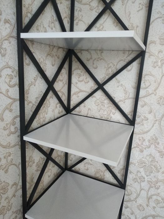 Подставка и стелаж