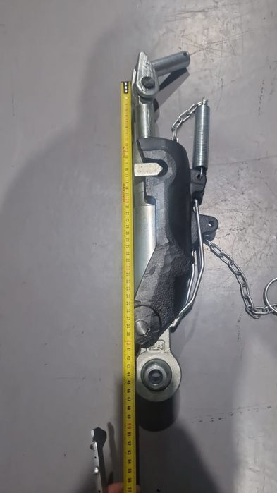 Ancora stabilizator tractor john deere seria 5000 6000 7000 .tenson vertical reglabil pret 1250 lei .se poate trimite prin curier rapid în toată tara