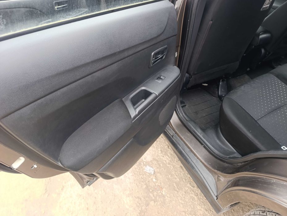 Mitsubishi ASX 1,6I / Митсубиши АСХ - на части