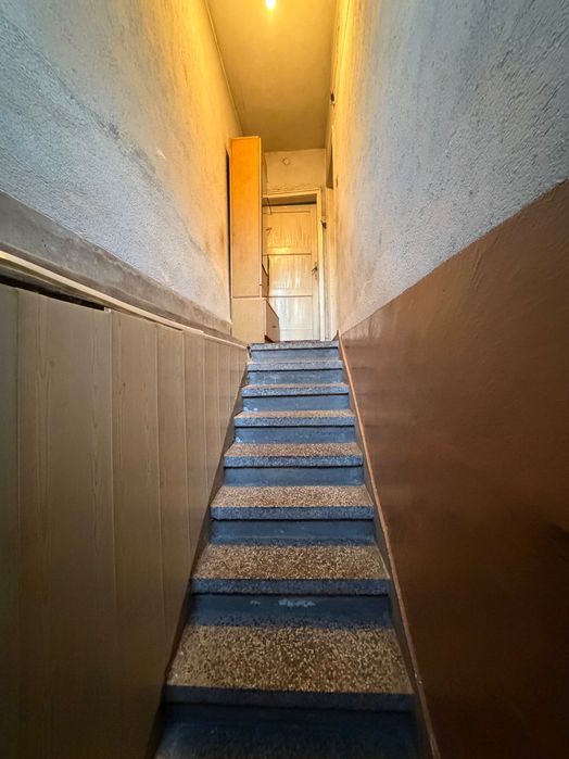 Каща с двор от Сабственик