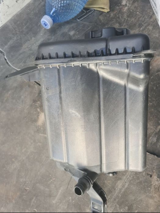 Vas de expansiune F10