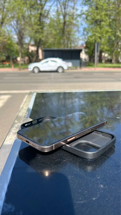 iPhone 16 Pro Max 256 GB Desert Titanium