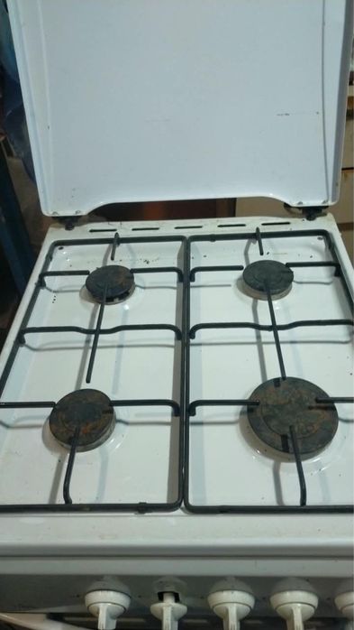 Продам газ плиту для кухни
