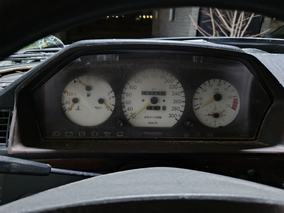 Прибор Мерседес 124 300км