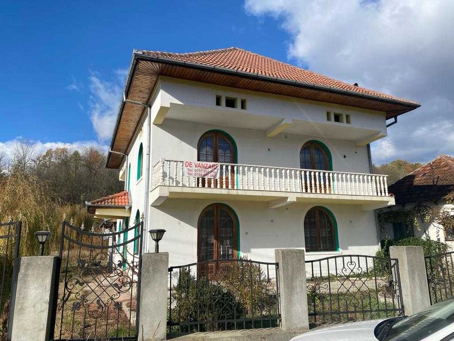 Casa de vanzare in Costesti, Jud. Valcea