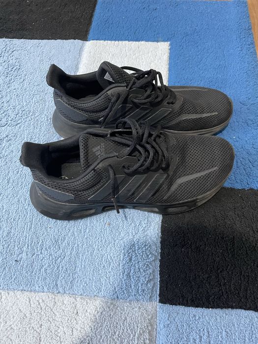 Adidasi de running adidas