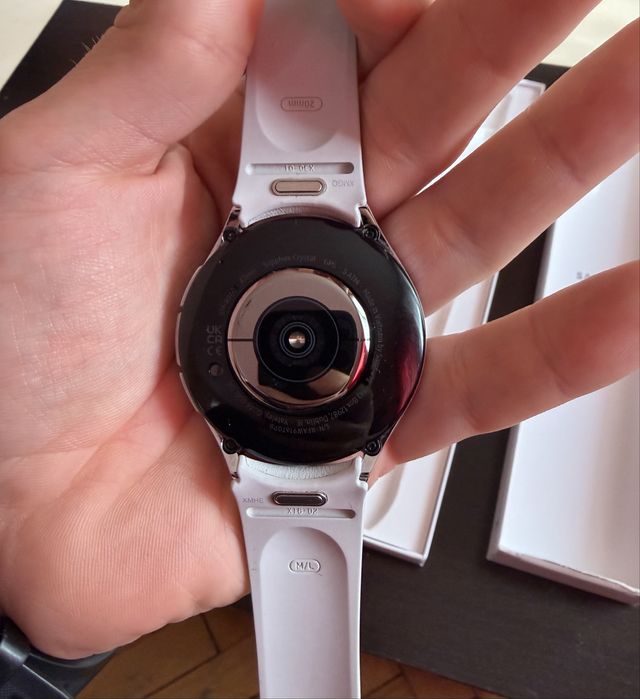 Продавам Samsung Galaxy Watch 6 Classic 47 mm. КАТО НОВ!