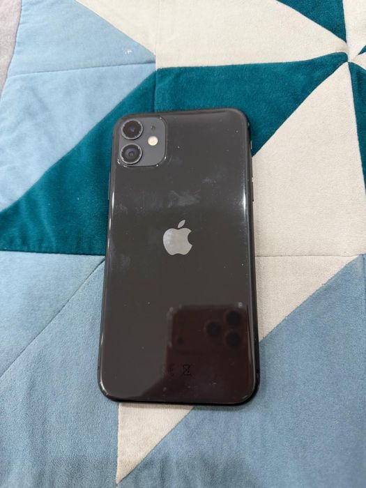 Айфон 11.
