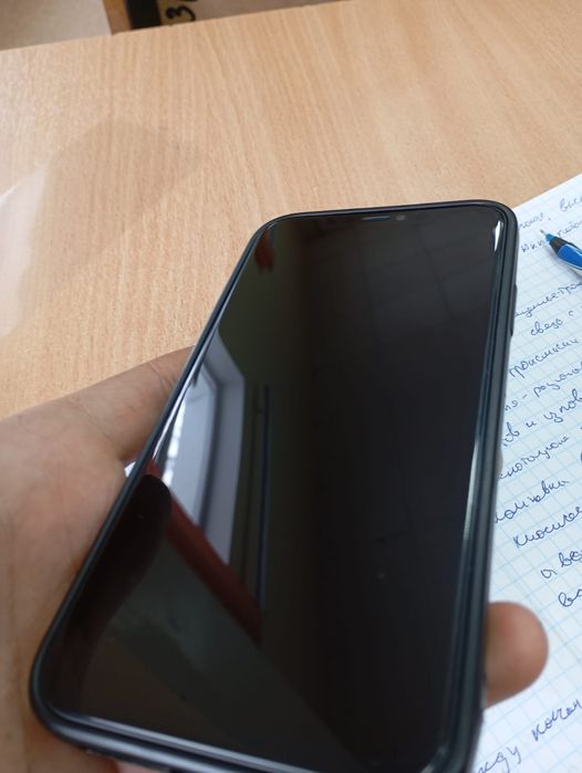 Айфон 11 в хорошем состоянии