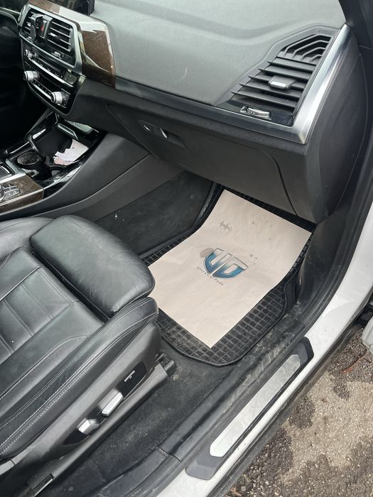 UltraCarPads стелки за автомобил – персонализирани с ваш дизайн!