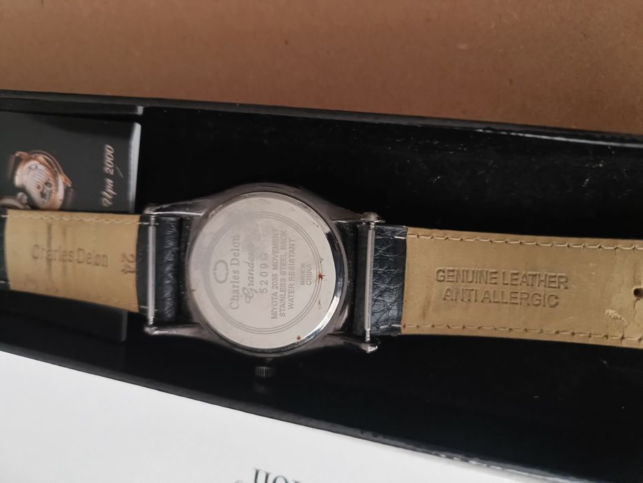 Стилен мъжки часовник