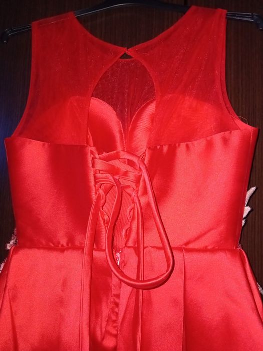 Rochie rosie de seara