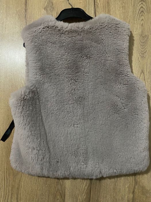 Vesta de vanzare