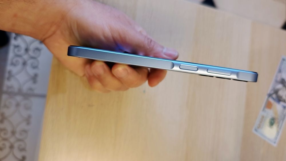 Samsung a 25 că nou