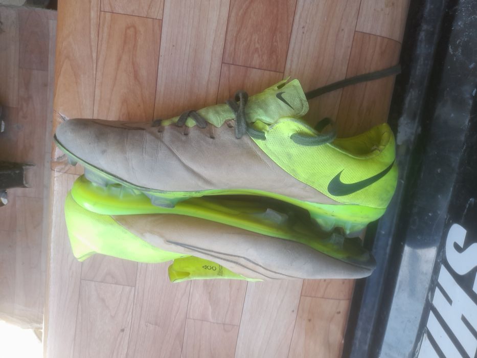 Бутсилар сотилади 150 000 сумдан,яна келишамиз