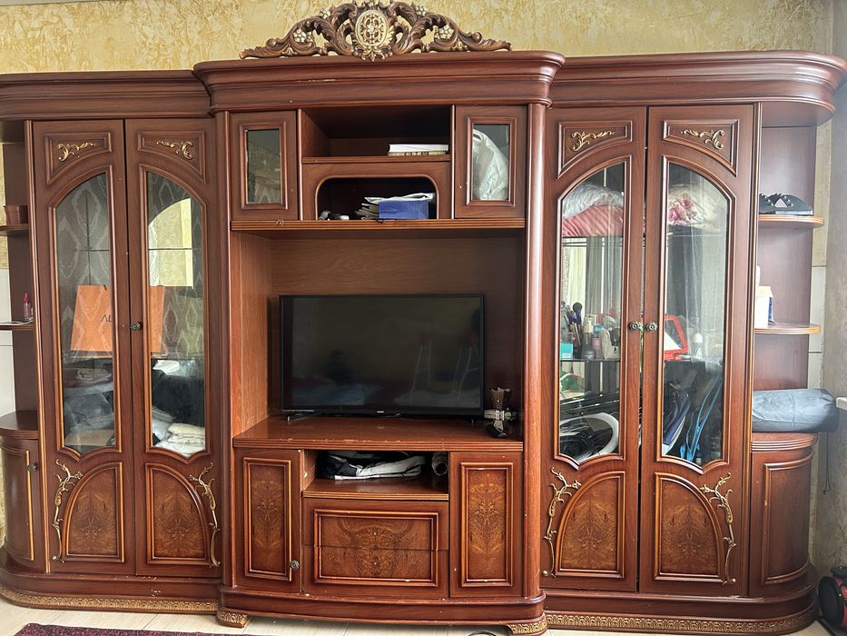 Стенка, сервант для гостиной