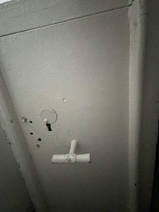 Сейф несгораемый