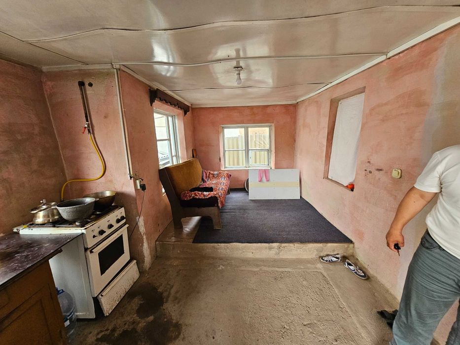 Ховли уй сотилади