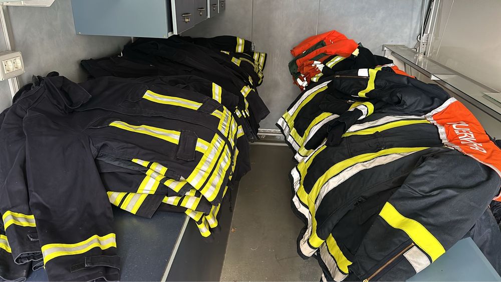 Geaca pantalon jacheta costum nomex germania