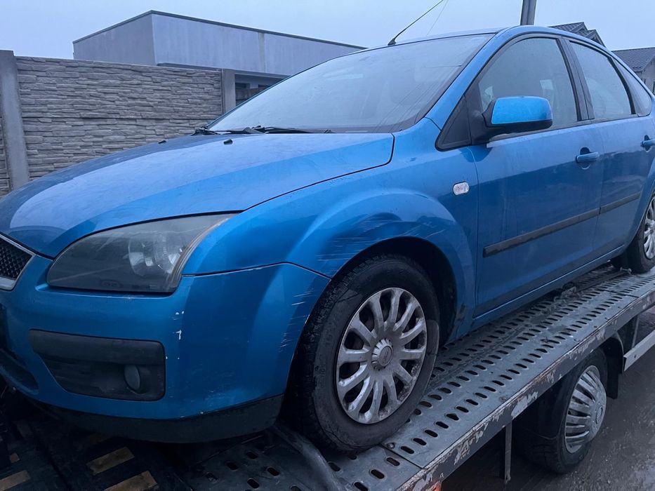 Dezmembrez ford focus 2 1.6 tdci