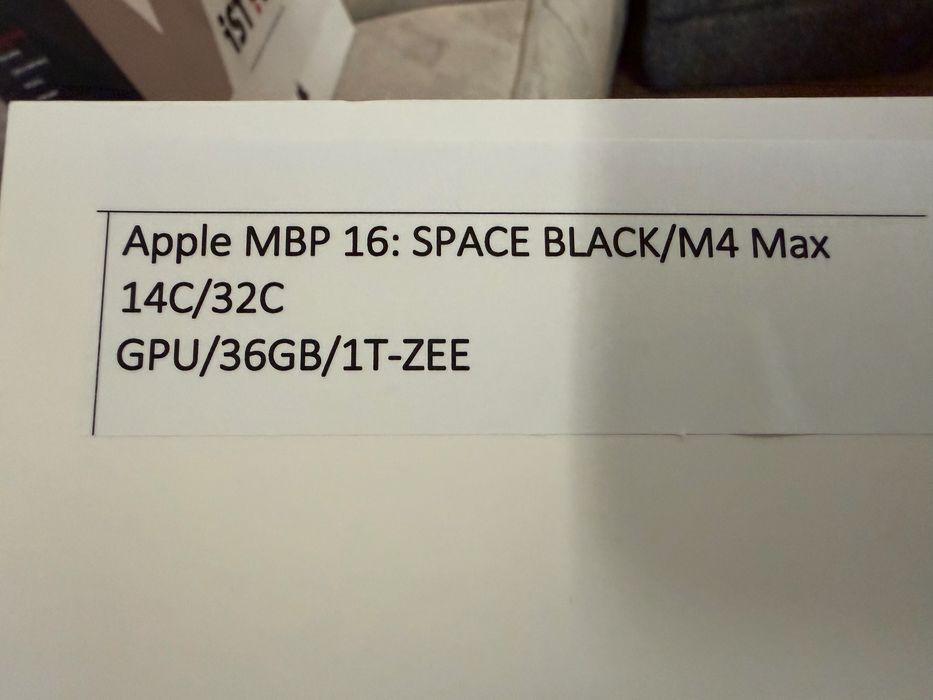 Macbook Pro 16 M4 Max 36GB Ram 1TB SSD