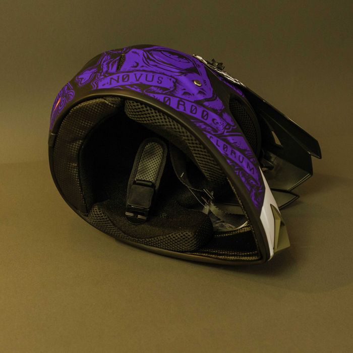 Каска с очила за ел. тротинетка , велосипед , мотокрос