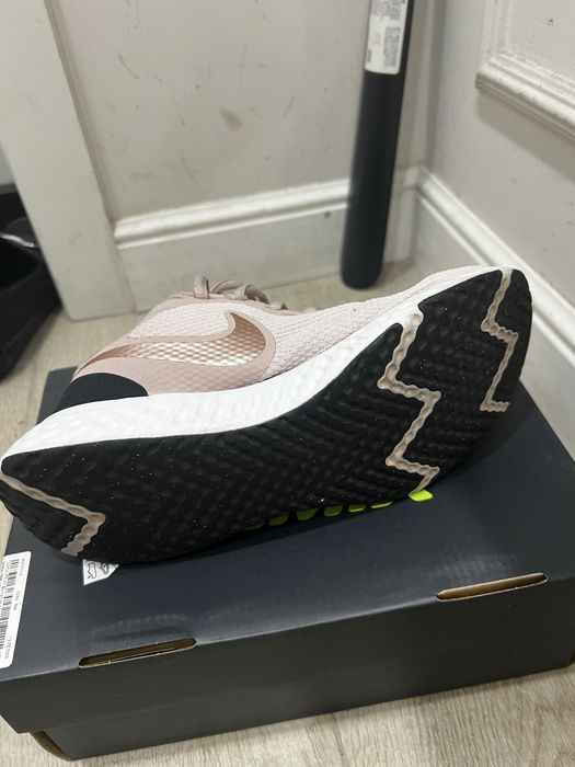 Кроссовки nike женские