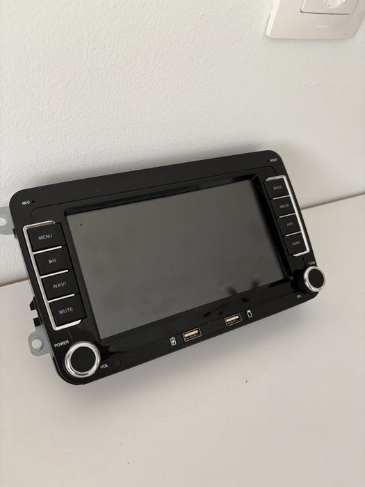 Мултимедия 7" за Голф (и други) с Carplay и Android Auto