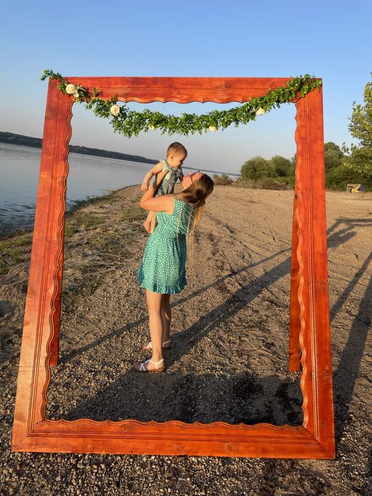 Дървена рамка за събития под наем