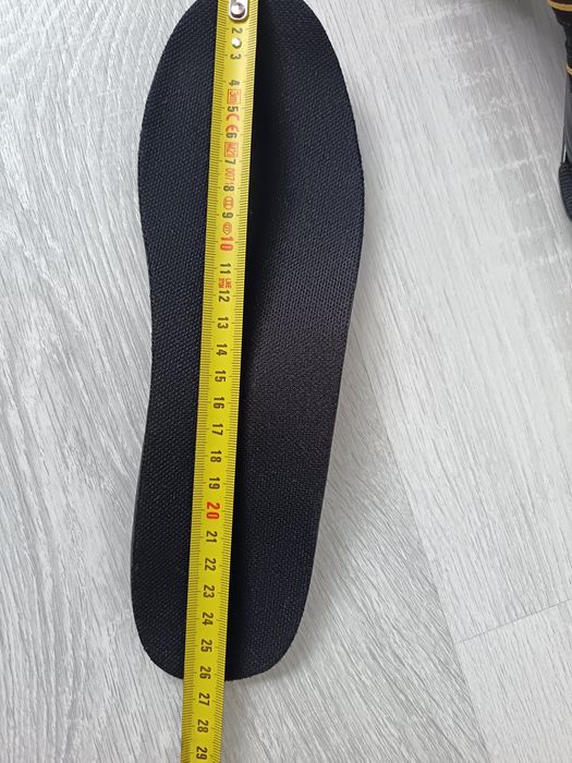 Маратонки за танци