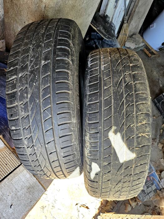 235/65/17 Continental cros contact