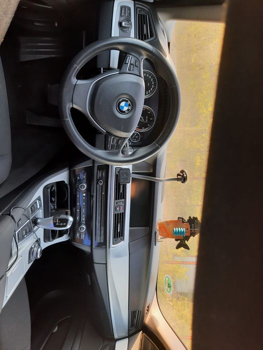 BMW 5 Series 2012 — imagine 3