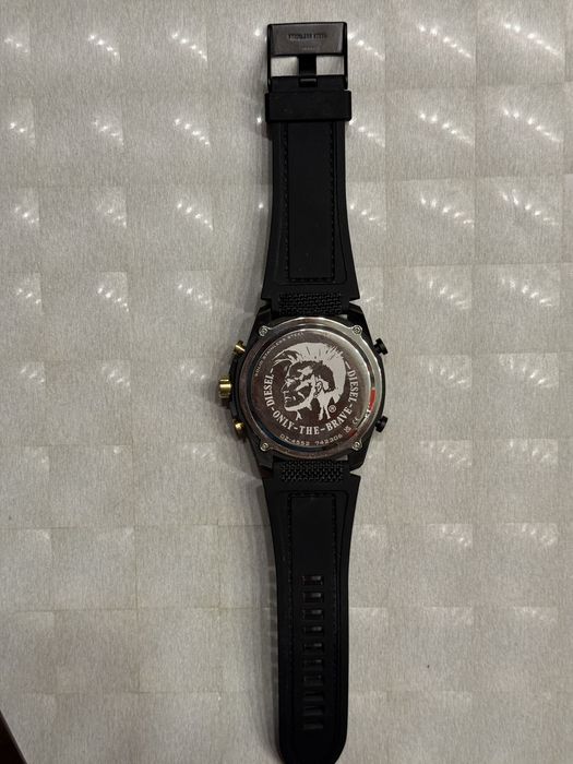 Часовник Diesel Mega Chief DZ-4552 чисто нов.