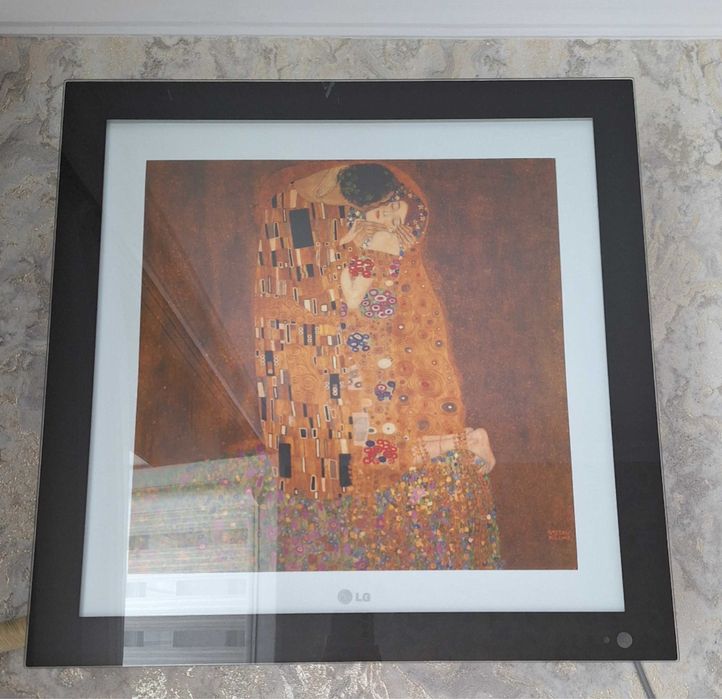 Продам кондер lg art color