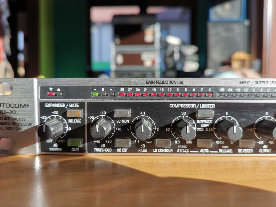 Procesor Audio Interactiv Dinamic Behringer Autocom ProXL Mod. Mdx1600