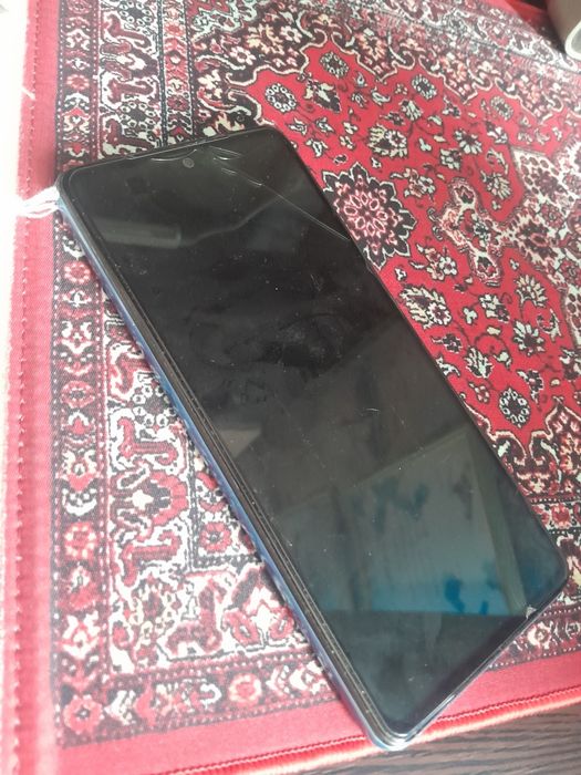 Продам Samsung a52