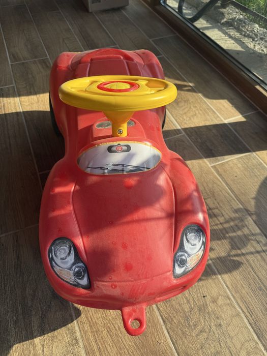 Masinuta copii tip ride on, foarte stabila si rezistenta