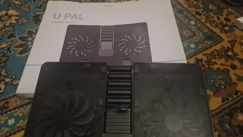 Охлаждающая подставка для ноутбука